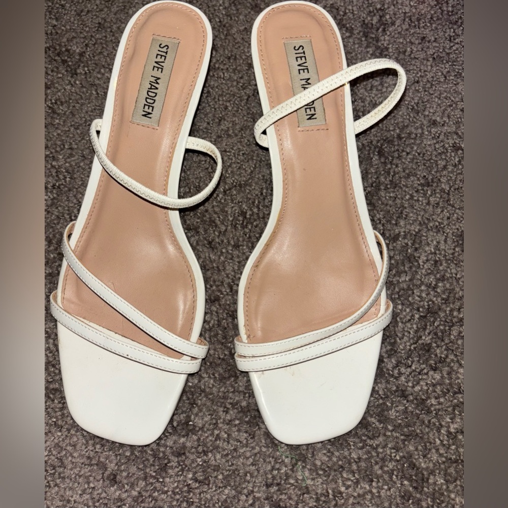 Steve Madden White Women's heels 8.5 Sandals